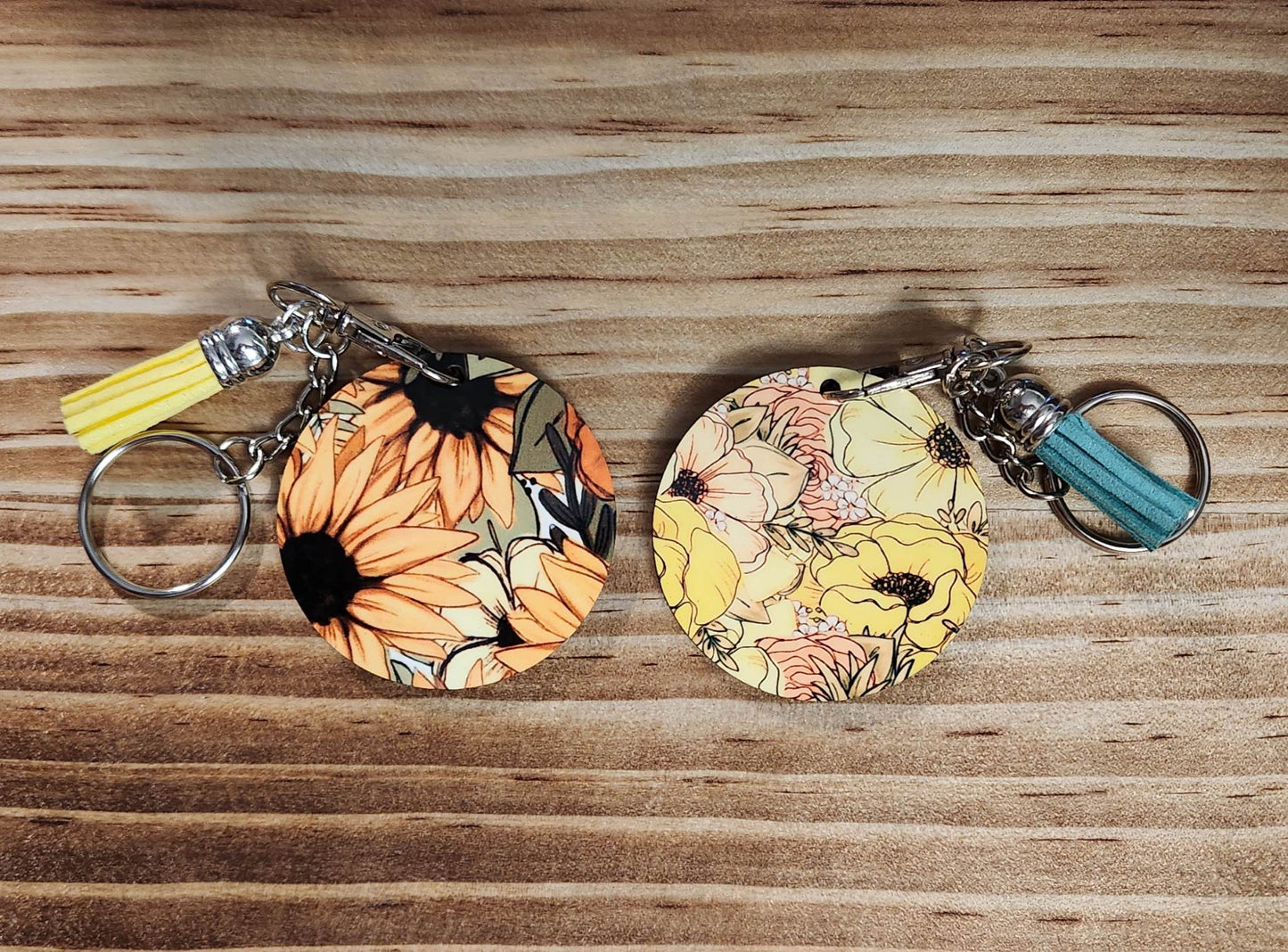 Customizable keychains