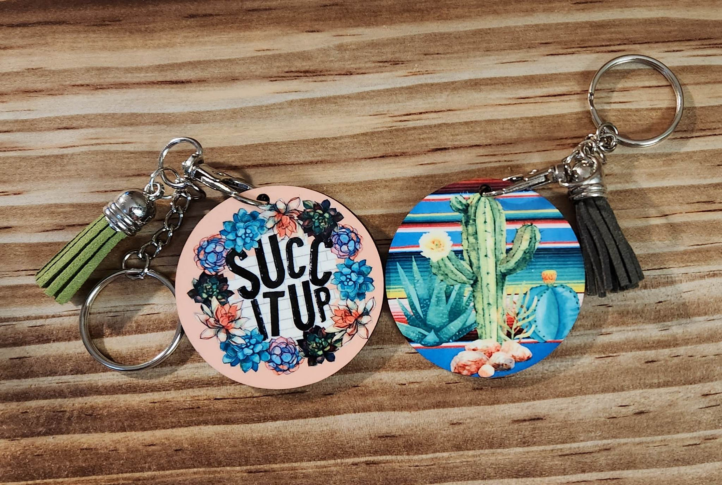 Customizable keychains