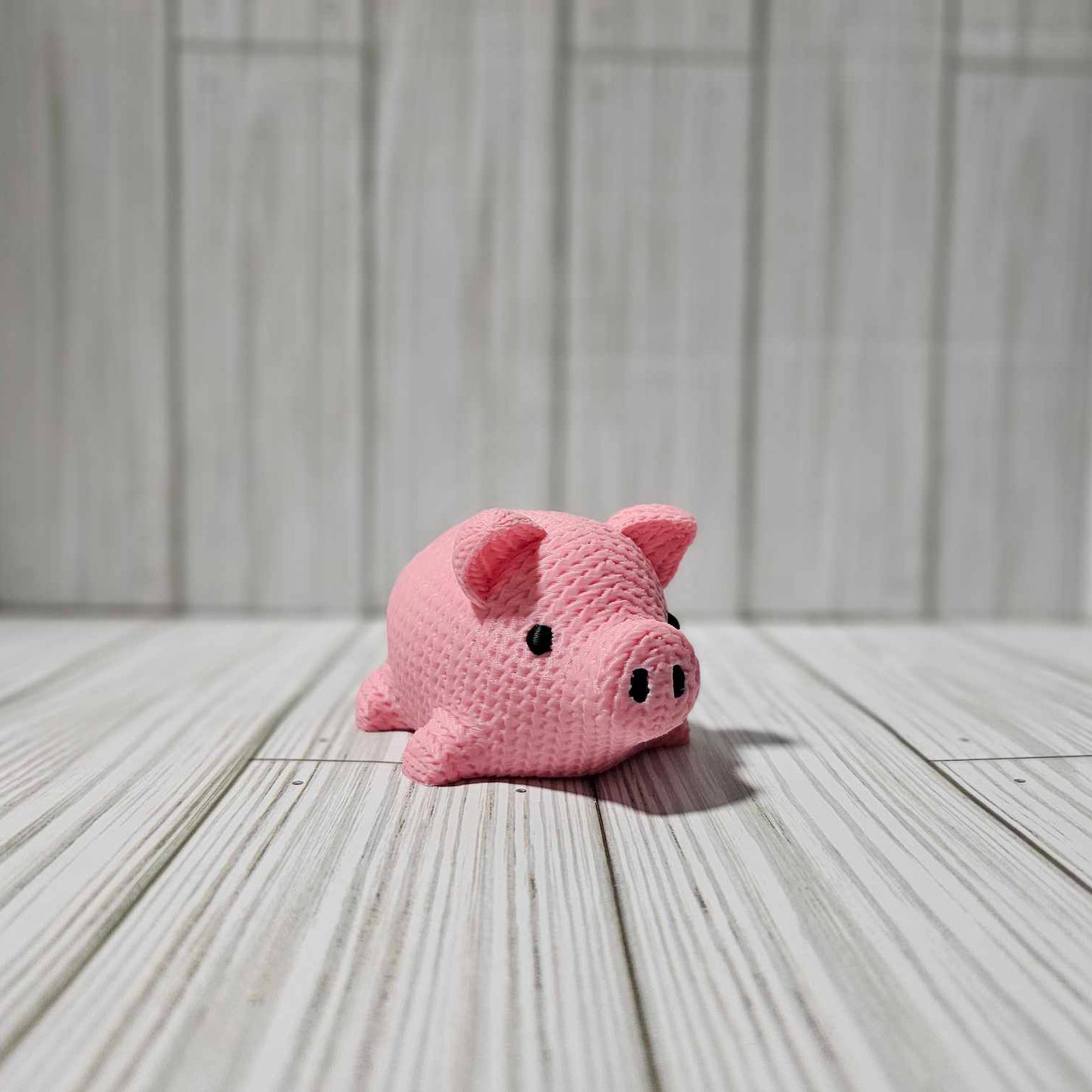 Knitted pig