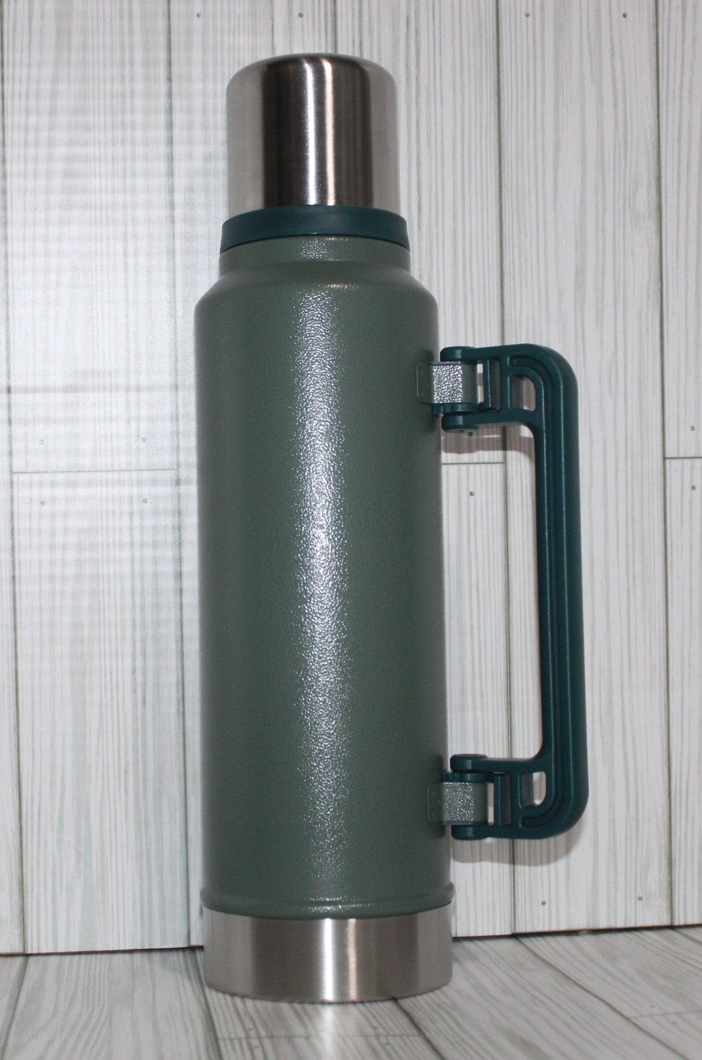 Stainless steel thermos